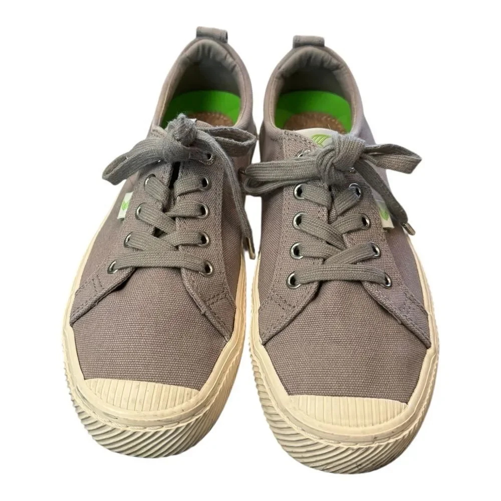 Cariuma OCA LOW Grey Canvas Lace-up Women’s Sneakers 8.5